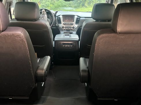 Used 2020 GMC Yukon SLT w/ Premium Edition AWD/4WD image 12