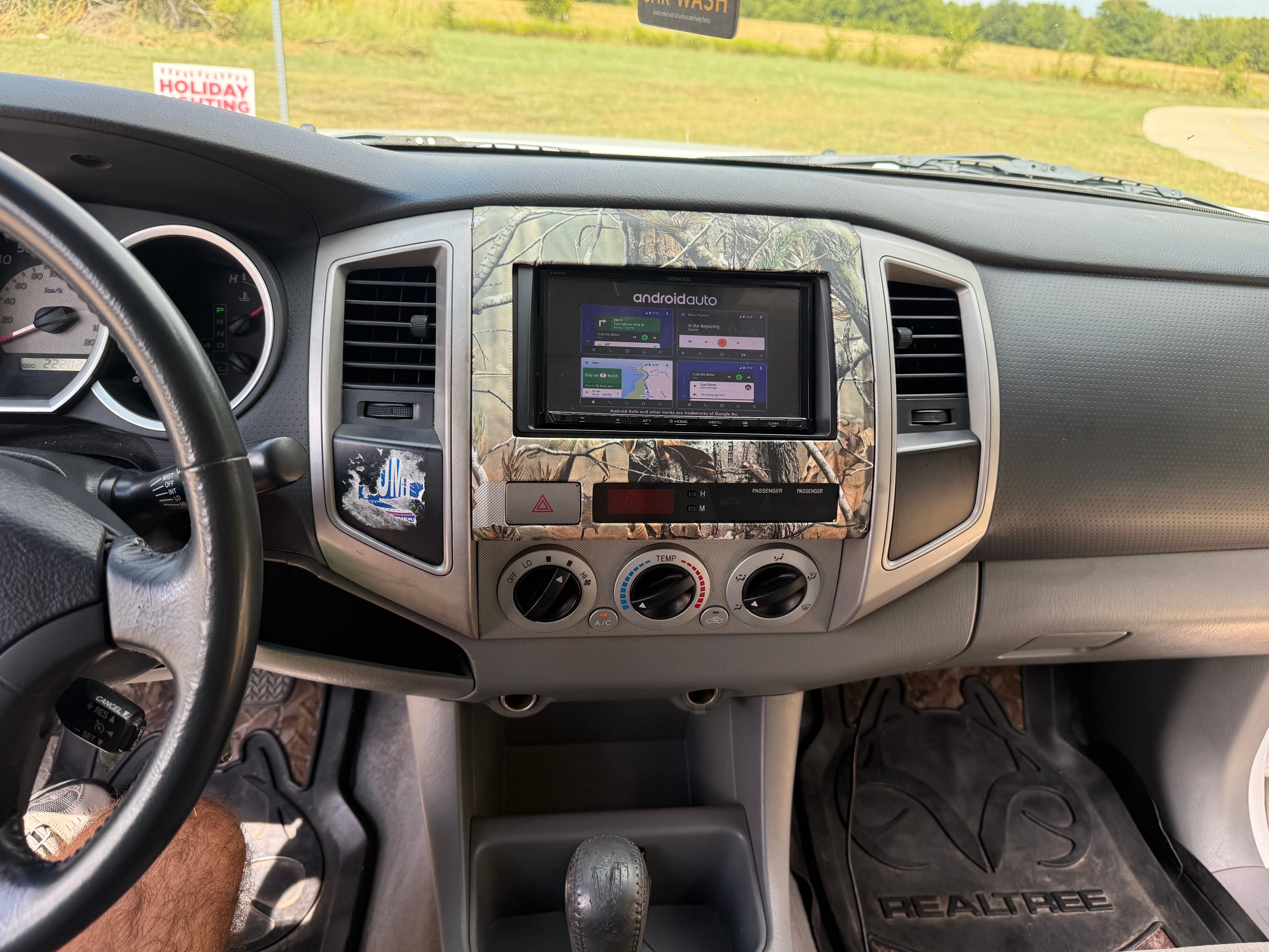 Used 2006 Toyota Tacoma PreRunner w/ SR5 Pkg #2 RWD image 4