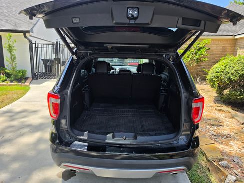Used 2017 Ford Explorer Limited FWD image 15