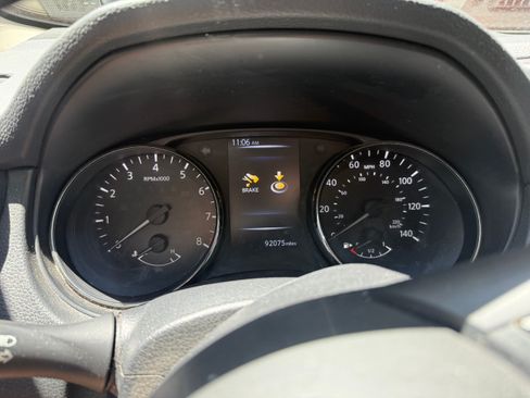 Used 2017 Nissan Rogue Sport SV FWD image 18