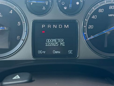 Used 2014 Cadillac Escalade Premium image 6