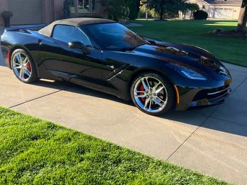 Used 2014 Chevrolet Corvette Stingray Convertible w/ 2LT Preferred Equipment Group image 4