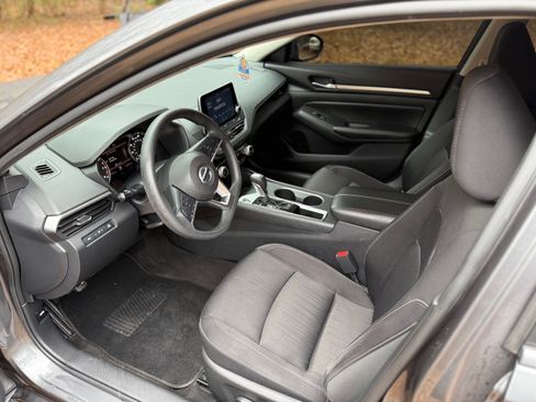 Used 2022 Nissan Altima 2.5 SV image 8