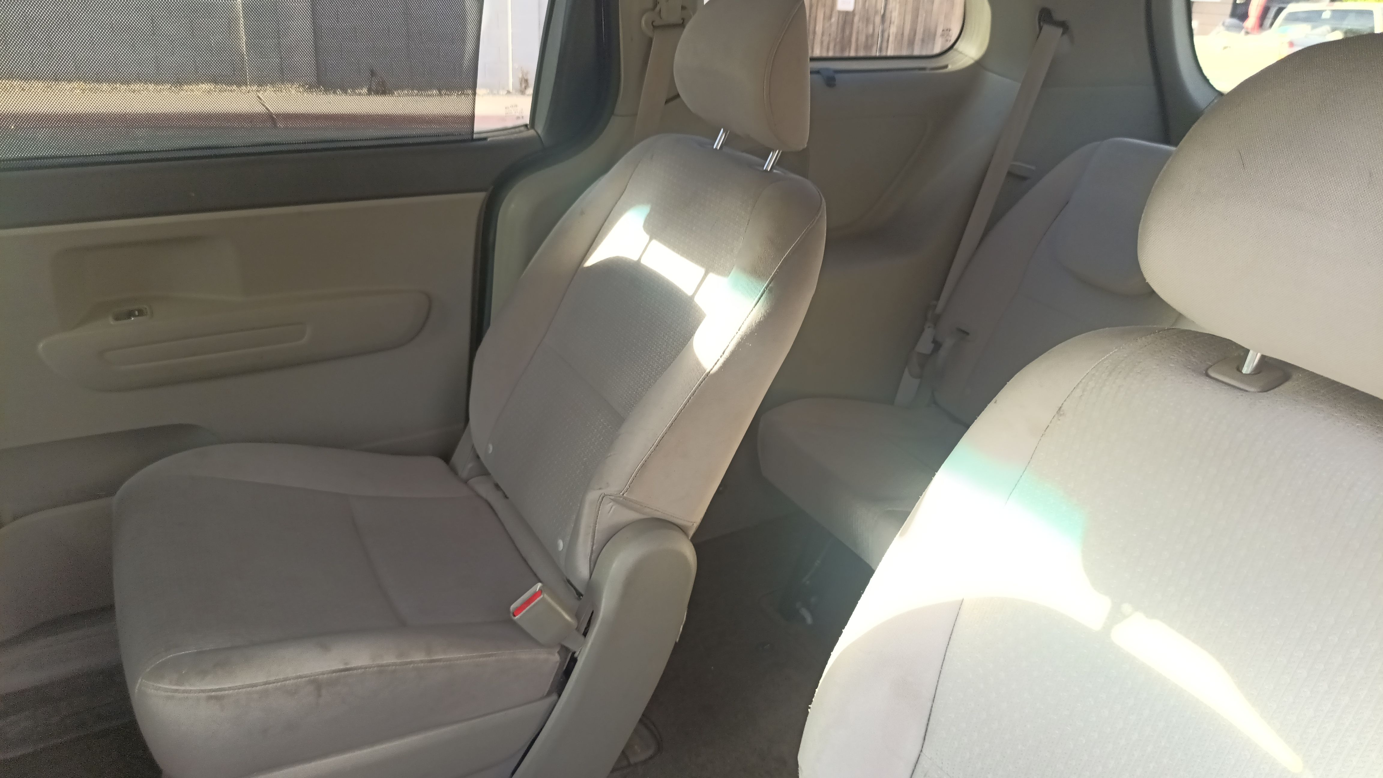 Used 2016 Kia Sedona LX w/ LX Convenience Package FWD image 10