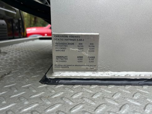 Used 2023 RAM 5500 4x4 Crew Cab image 12