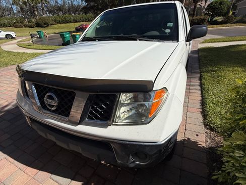 Used 2008 Nissan Frontier SE image 5