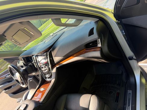 Used 2016 Cadillac Escalade Luxury image 6
