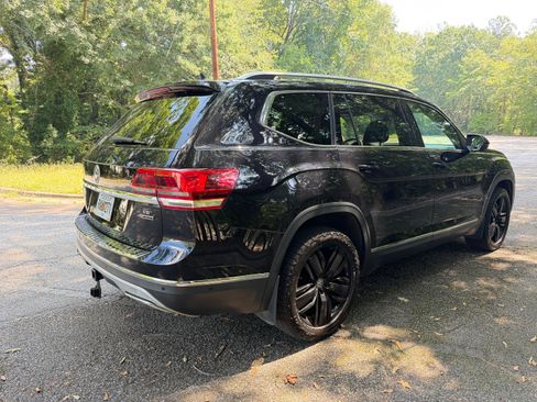 Used 2018 Volkswagen Atlas SEL Premium AWD/4WD image 5