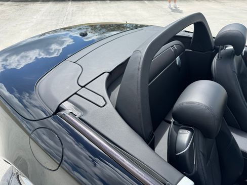 Used 2007 Mercedes-Benz SL 550 image 11