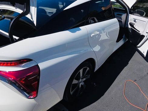 Used 2019 Toyota Mirai image 6