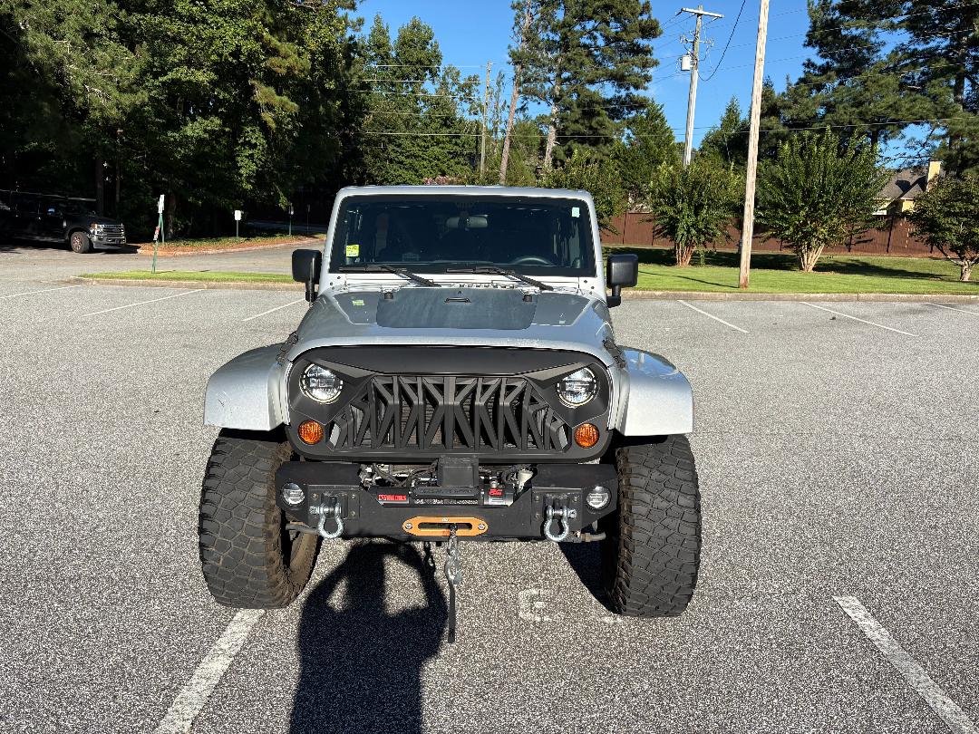 Used 2012 Jeep Wrangler Unlimited Sahara AWD/4WD image 21