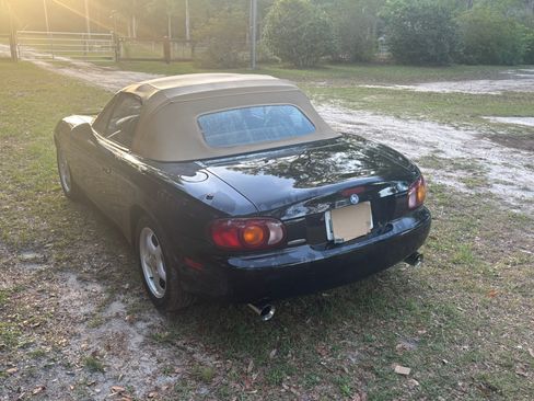 Used 1999 MAZDA MX-5 Miata RWD image 5
