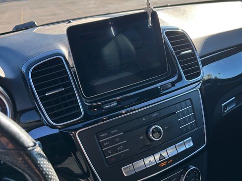 Used 2017 Mercedes-Benz GLE 350 4MATIC image 16