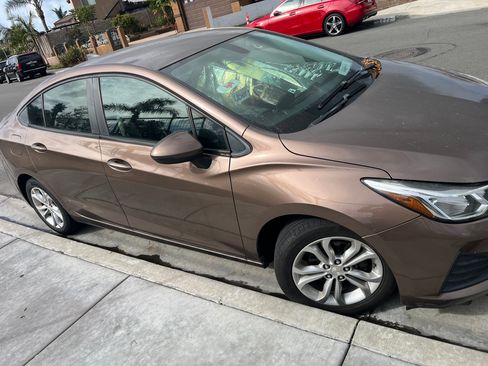 Used 2019 Chevrolet Cruze LS w/ LS Convenience Package image 5