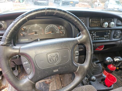 Used 1998 Dodge Ram 2500 Truck 4x4 Quad Cab image 6