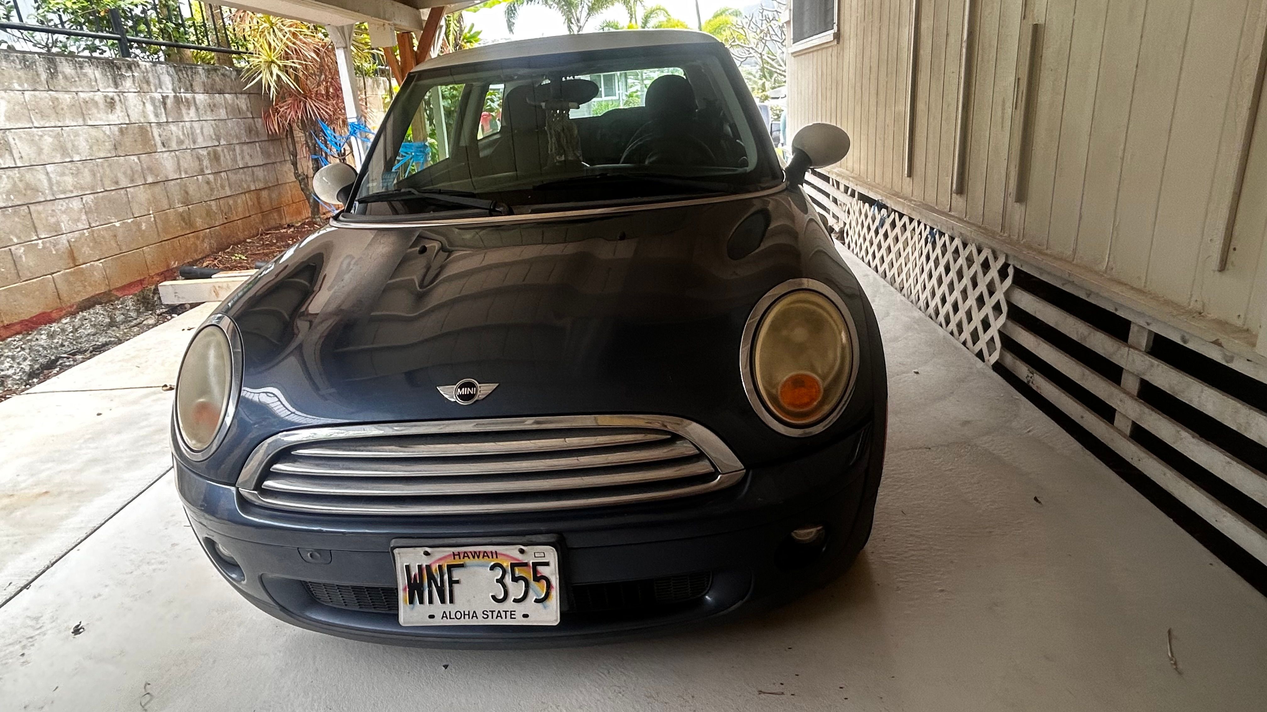 Used 2009 MINI Cooper Hardtop FWD image 2