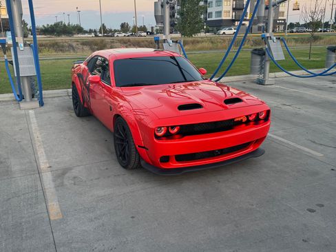Used 2023 Dodge Challenger SRT Hellcat w/ Driver Convenience Group image 2