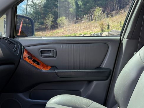 Used 2000 Lexus RX 300 4WD image 16