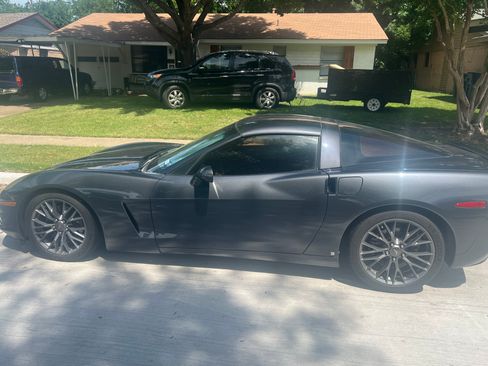 Used 2009 Chevrolet Corvette Coupe w/ Preferred Equipment Group RWD image 1