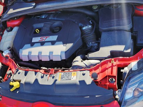 Used 2014 Ford Focus ST w/ Equipment Group 202A image 22