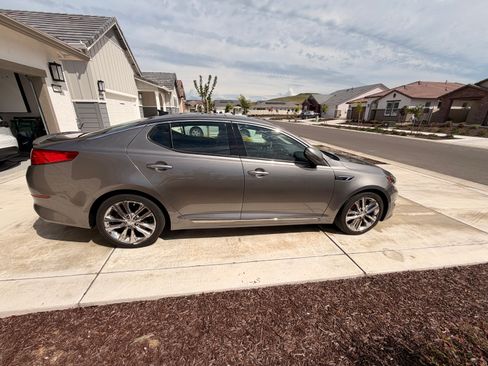 Used 2014 Kia Optima SX image 2