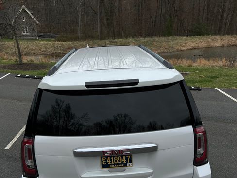 Used 2020 GMC Yukon XL Denali w/ Open Road Package image 6