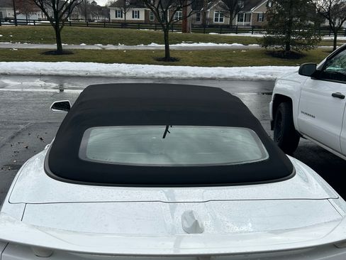 Used 2020 Chevrolet Camaro LT image 11