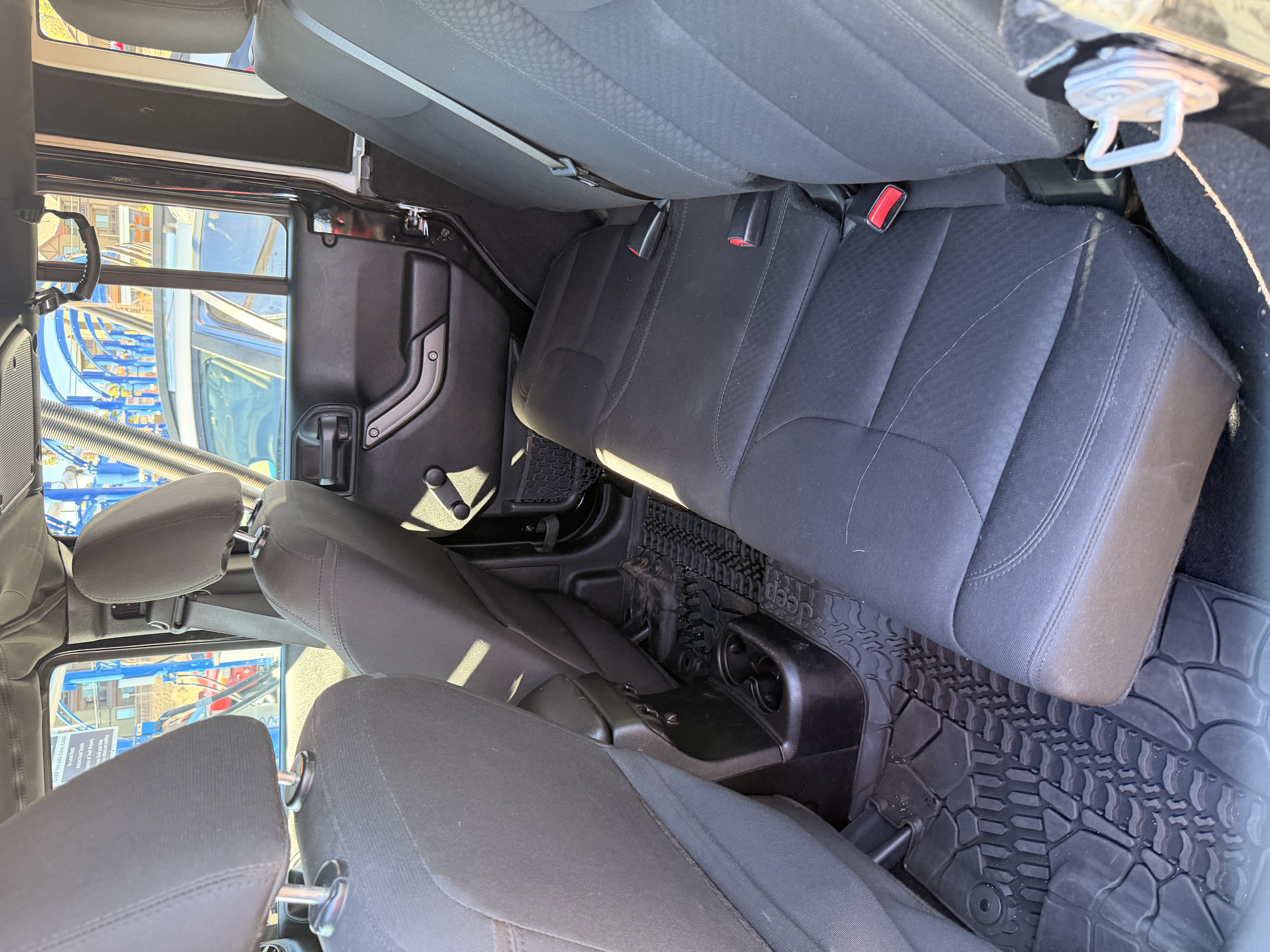 Used 2018 Jeep Wrangler Unlimited Sport w/ Connectivity Group AWD/4WD image 5