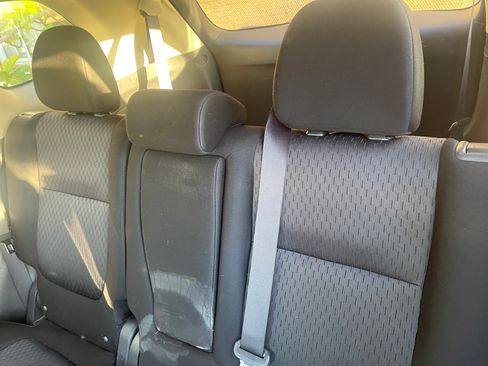 Used 2015 Mitsubishi Outlander ES image 16