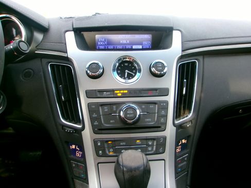 Used 2013 Cadillac CTS Luxury RWD image 12