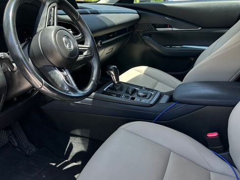 Used 2020 MAZDA CX-30 FWD w/ Select Package image 13