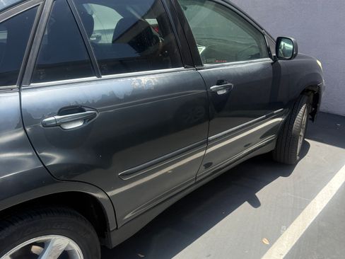 Used 2004 Lexus RX 330 FWD image 4