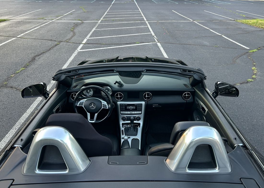 Used 2012 Mercedes-Benz SLK 250 image 5