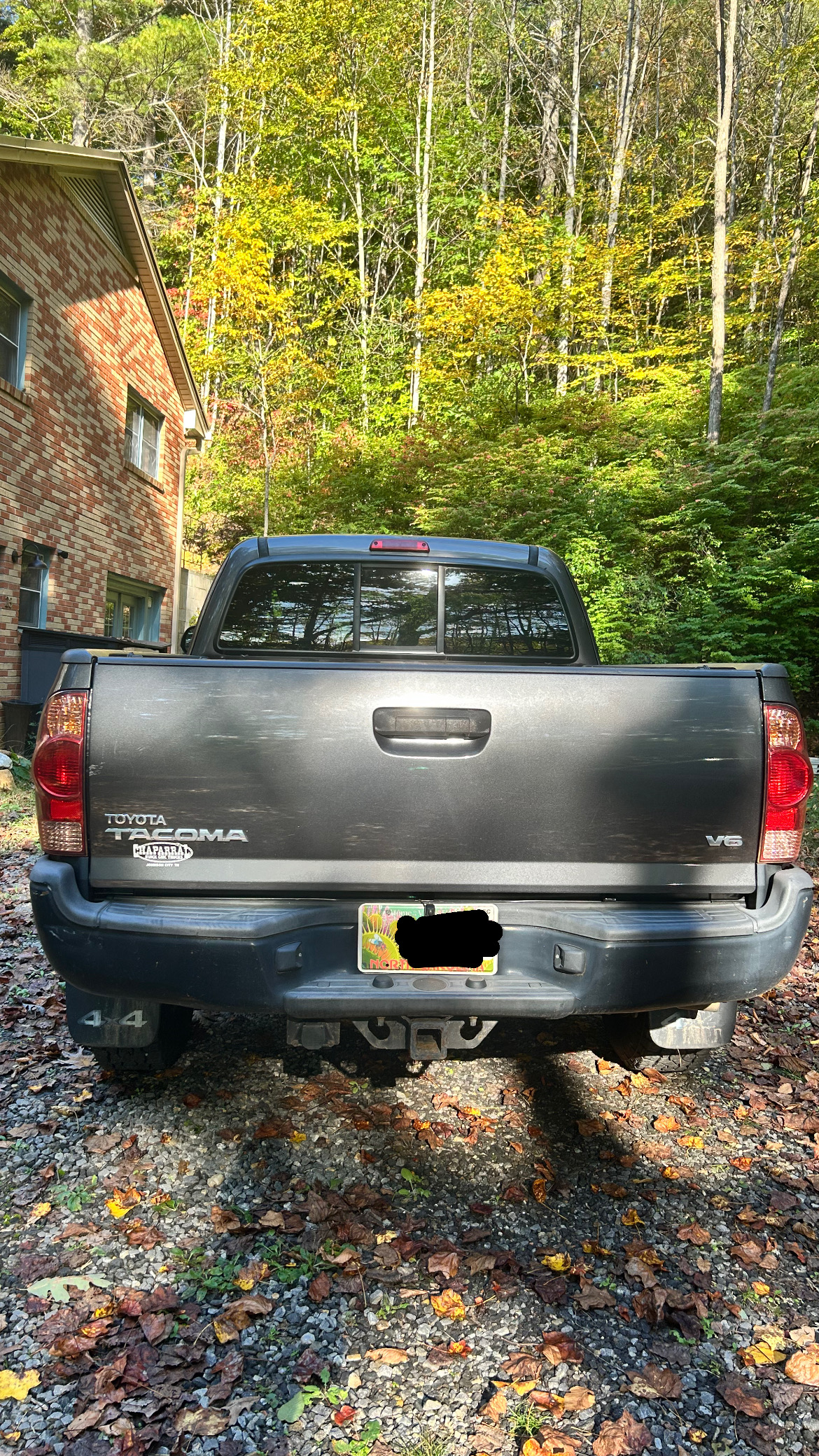Used 2015 Toyota Tacoma 4x4 Access Cab V6 w/ Convenience Package image 2