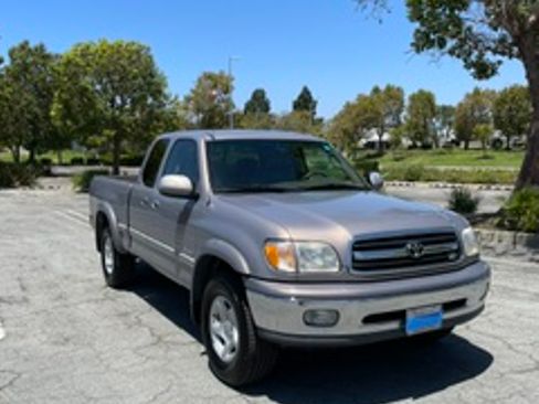 Used 2000 Toyota Tundra Limited RWD image 5