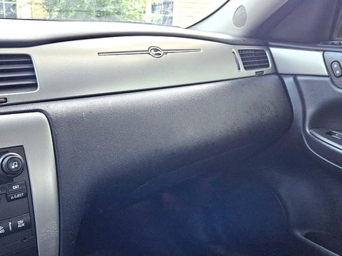 Used 2008 Chevrolet Impala SS w/ Convenience Package FWD image 14