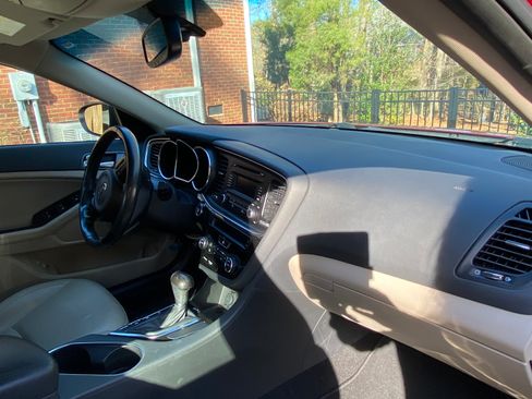 Used 2014 Kia Optima EX image 25