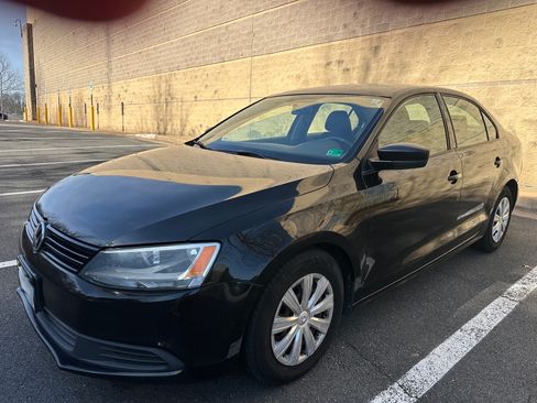 Used 2011 Volkswagen Jetta S image 1