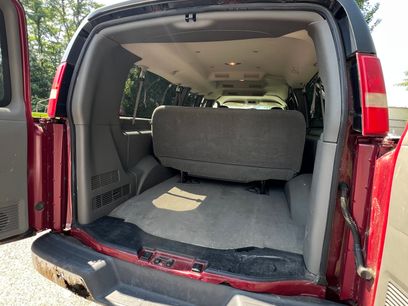 Used 2007 GMC Savana 3500 Extended Passenger w/ LT Preferred Equipment Group