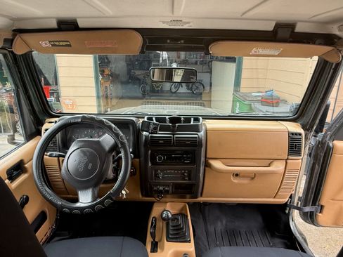 Used 1997 Jeep Wrangler Sahara AWD/4WD image 24