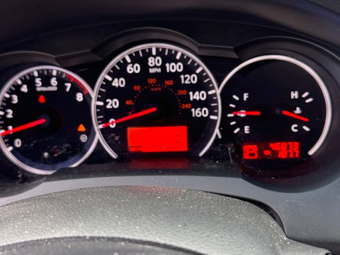 Used 2010 Nissan Altima 3.5 SR w/ Leather Pkg image 11