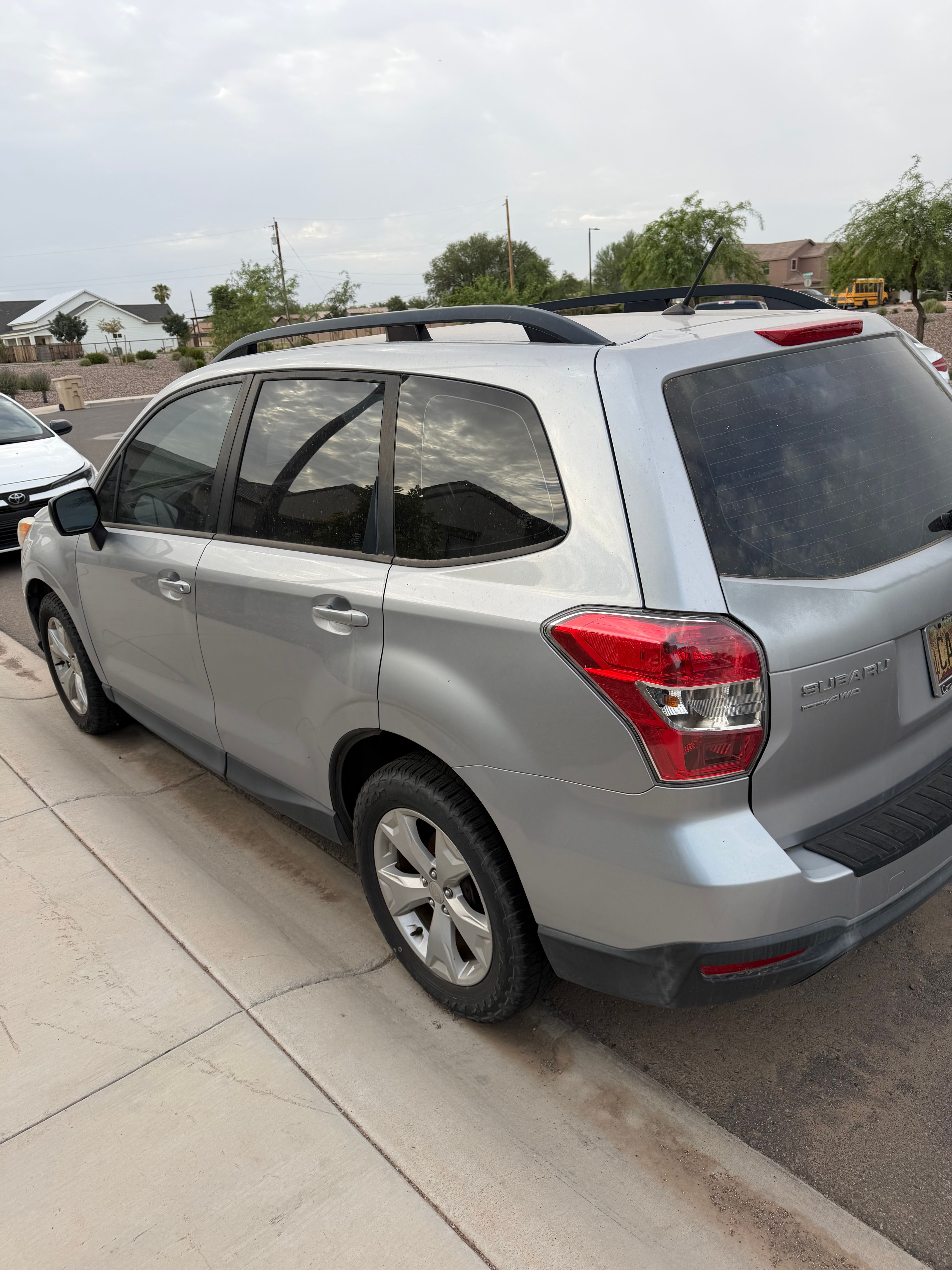 Used 2015 Subaru Forester 2.5i w/ Alloy Wheel Package AWD/4WD image 4