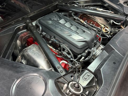 Used 2023 Chevrolet Corvette Stingray Preferred Cpe w/ Z51 Performance Package RWD image 4