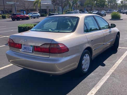 Used 2000 Honda Accord LX image 6