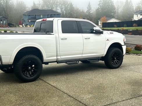 Used 2020 RAM 2500 Laramie image 12