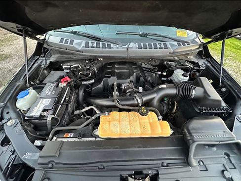 Used 2017 Ford F150 Lariat w/ Equipment Group 501A Mid image 14