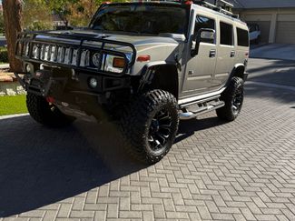 Used 2005 HUMMER H2 w/ Preferred Equipment Group AWD/4WD video 1