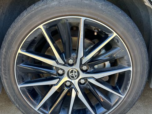 Used 2021 Toyota Camry SE image 8