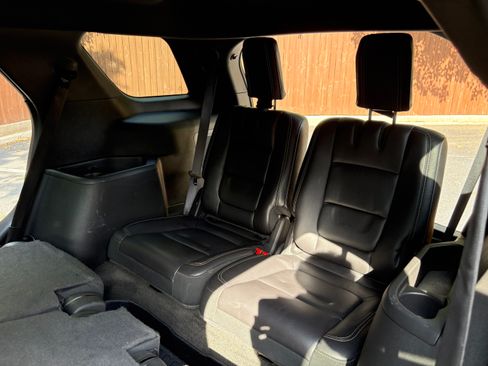 Used 2014 Ford Explorer Sport w/ Equipment Group 401A AWD/4WD image 17