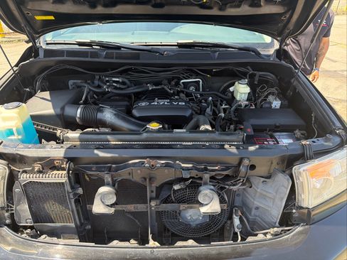 Used 2008 Toyota Sequoia SR5 w/ Towing Pkg RWD image 20